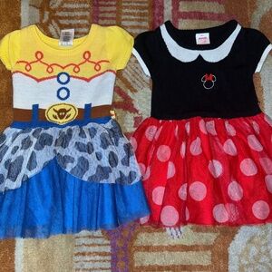 Disney girls dress costume lot size 2T, 3T 110 lot of 6 for the parks